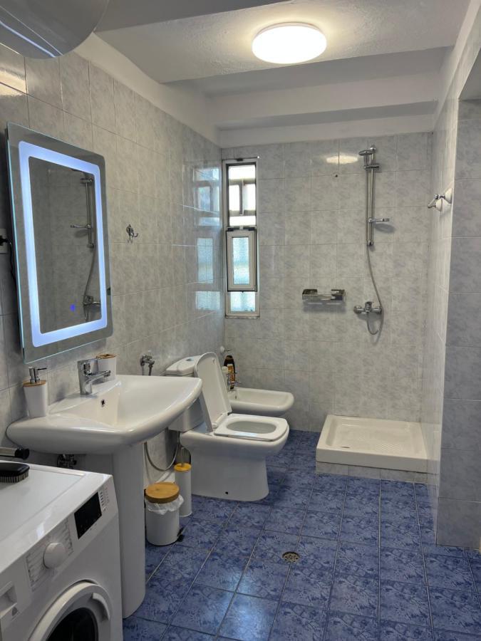 Apartment In Skanderbeg Square - Tirana Center 2 المظهر الخارجي الصورة