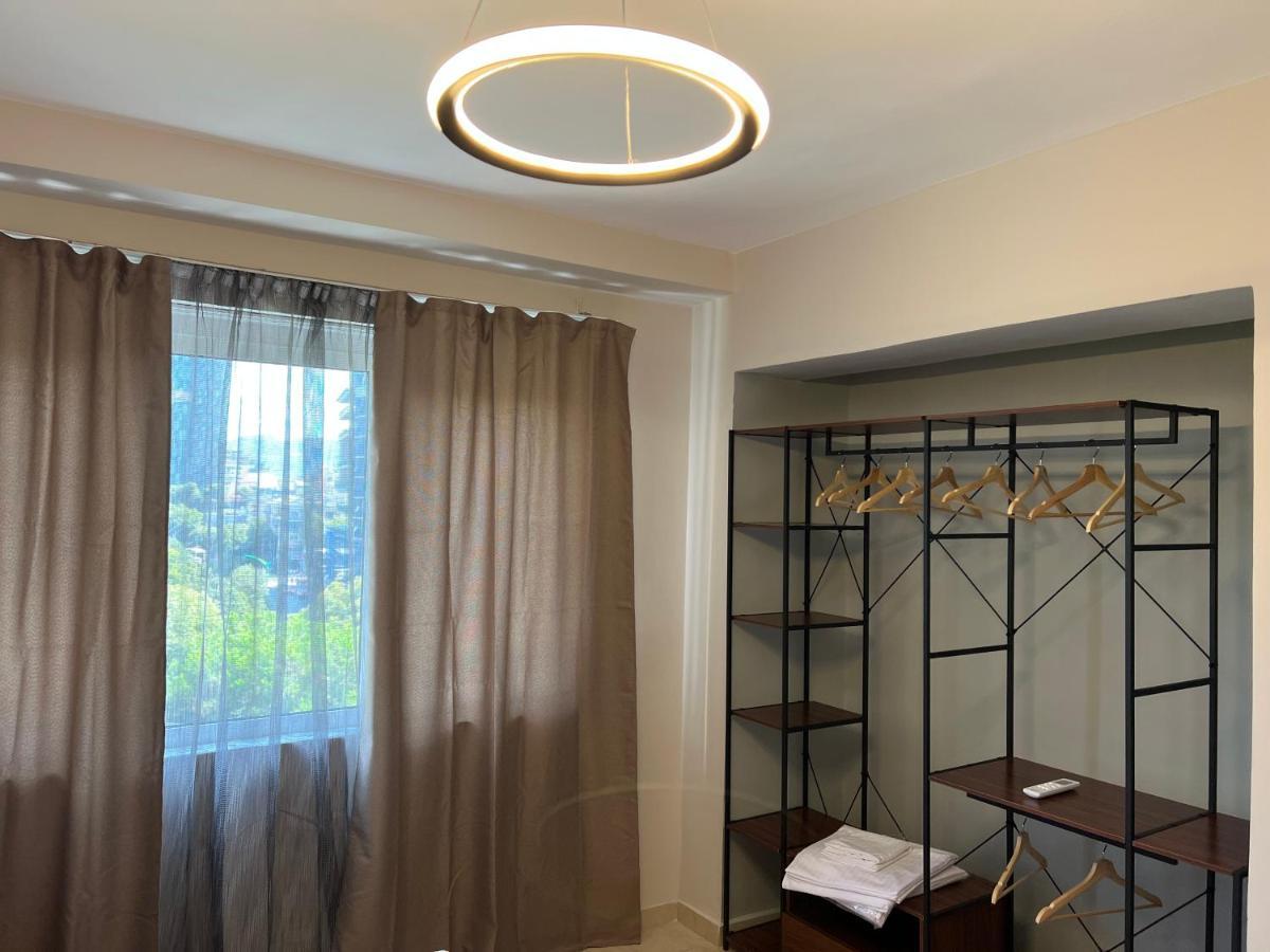 Apartment In Skanderbeg Square - Tirana Center 2 المظهر الخارجي الصورة
