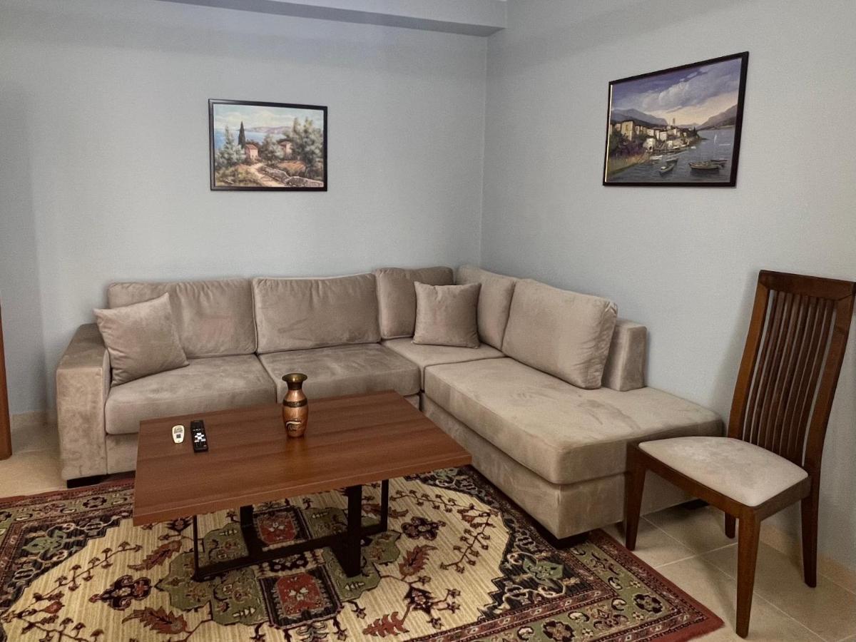 Apartment In Skanderbeg Square - Tirana Center 2 المظهر الخارجي الصورة