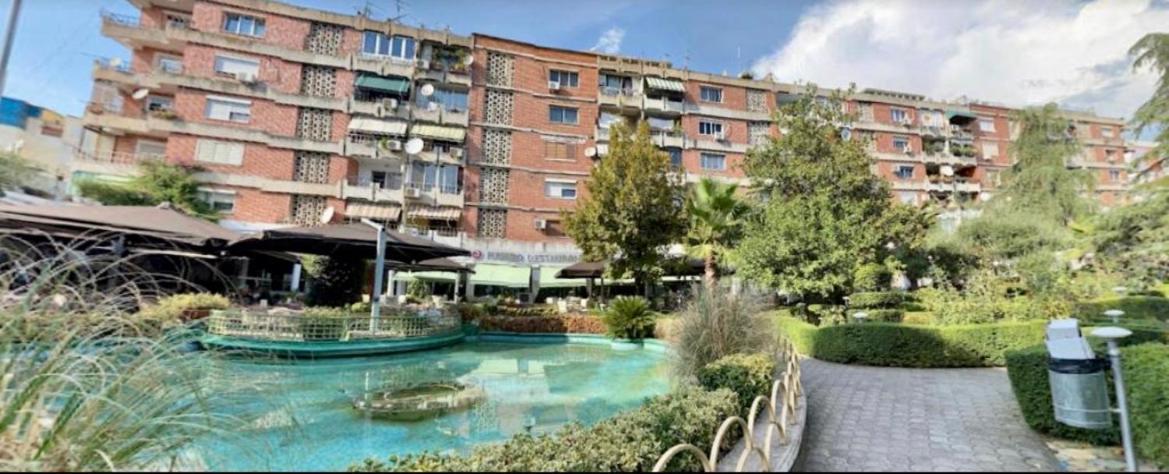 Apartment In Skanderbeg Square - Tirana Center 2 المظهر الخارجي الصورة