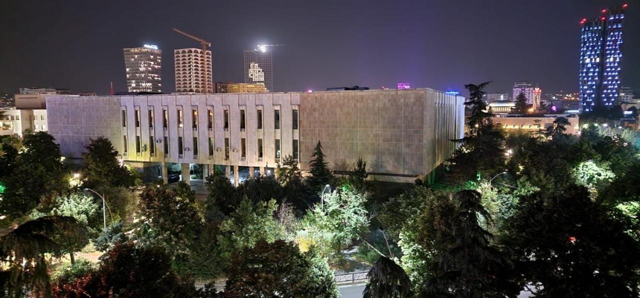 Apartment In Skanderbeg Square - Tirana Center 2 المظهر الخارجي الصورة