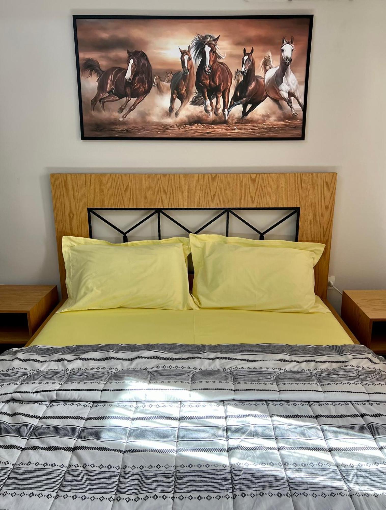 Apartment In Skanderbeg Square - Tirana Center 2 المظهر الخارجي الصورة