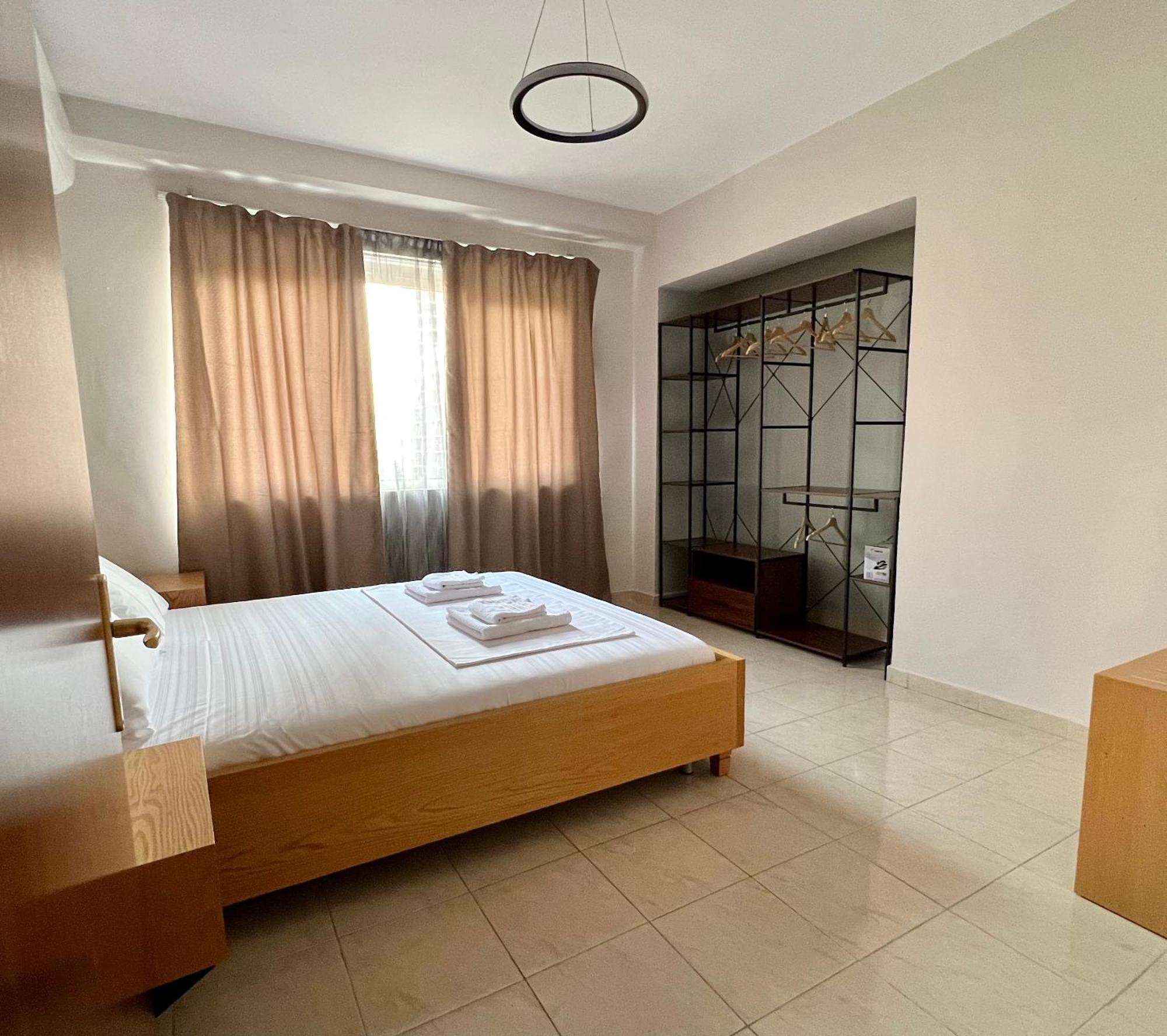 Apartment In Skanderbeg Square - Tirana Center 2 المظهر الخارجي الصورة